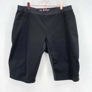 Men's Arc'teryx Black Active Shorts